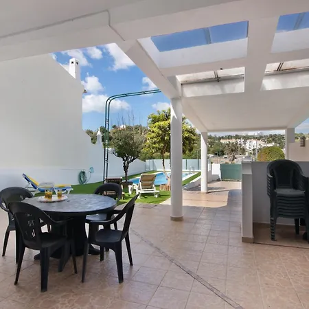 Villa Neves